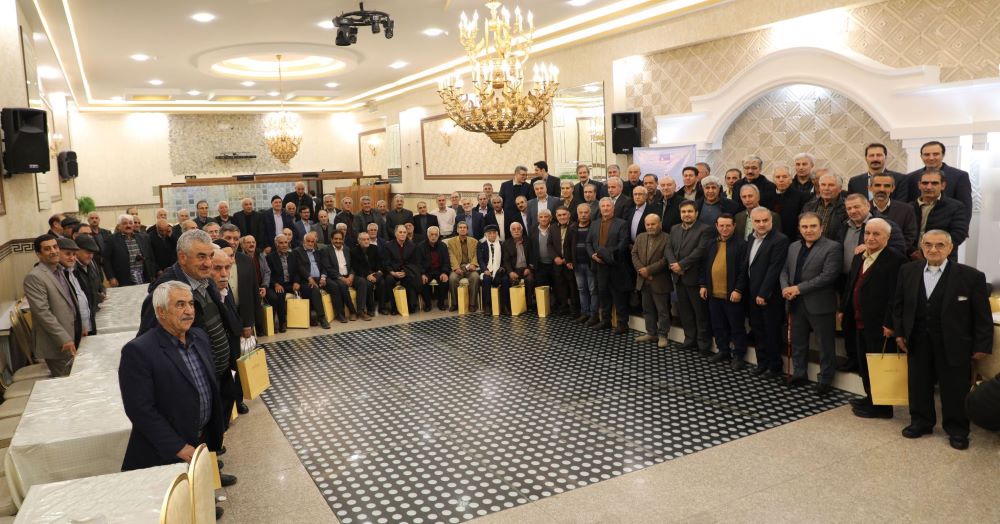 از بازنشستگان شرکت آب منطقه‌ای زنجان تجلیل شد